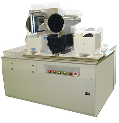 8�C���`�E�G�n�ڍڋ@